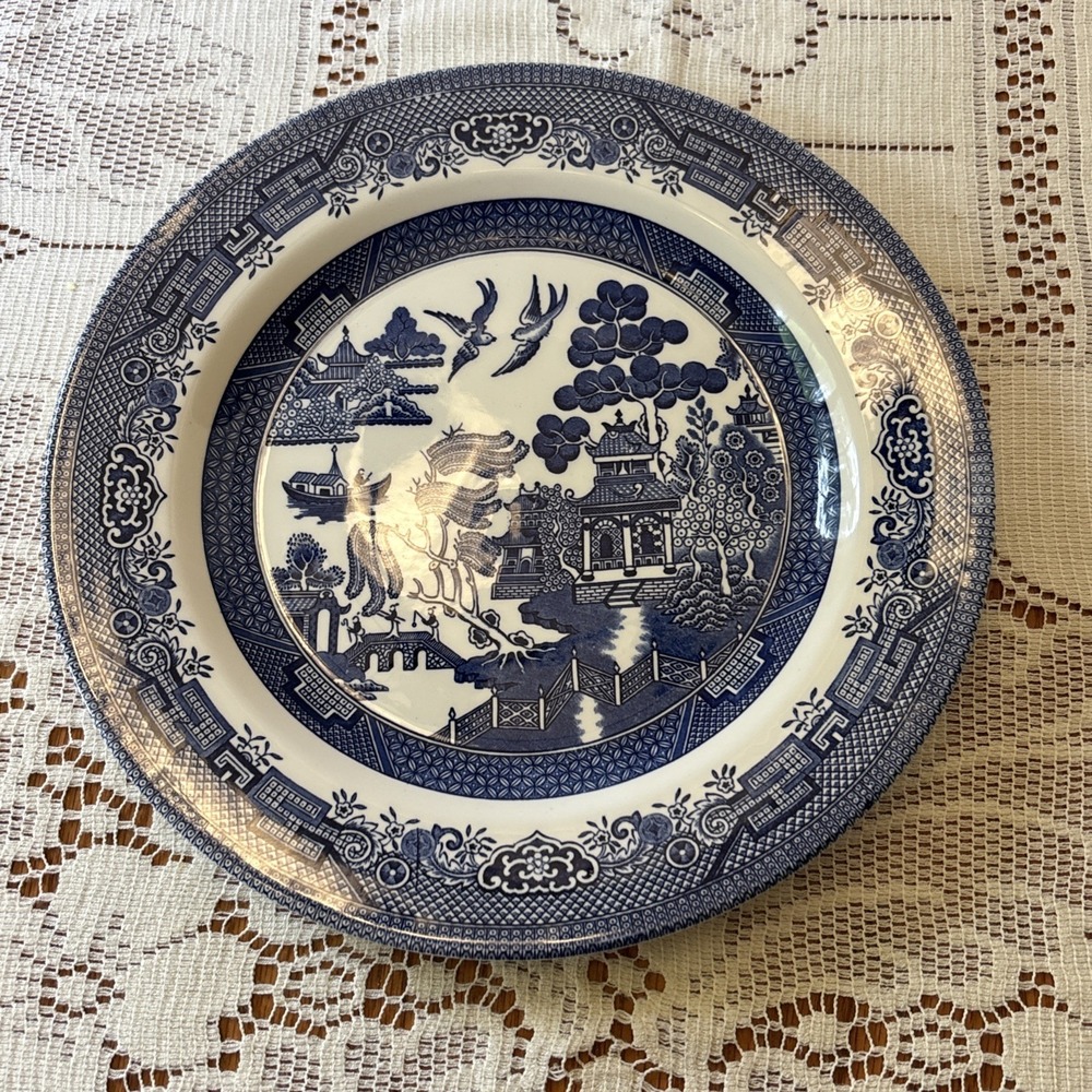 Churchill Blue Willow England Dinner Plate 10.25"